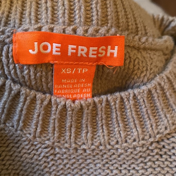 Joe fresh sweater - Picture 2 of 2